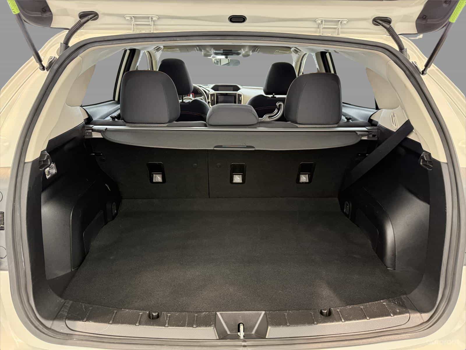 2022 Subaru Crosstrek Touring w/Eye - Image 10