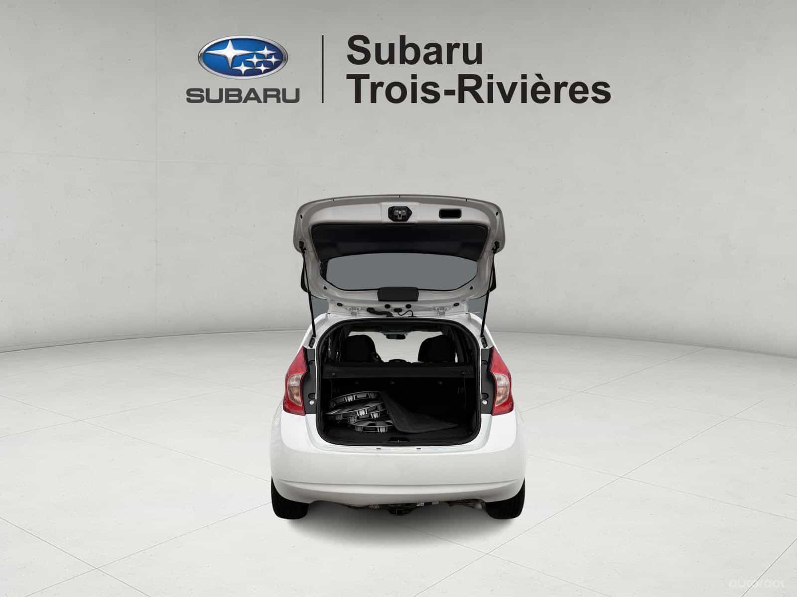 Image 8 Nissan Versa Note SV 2015