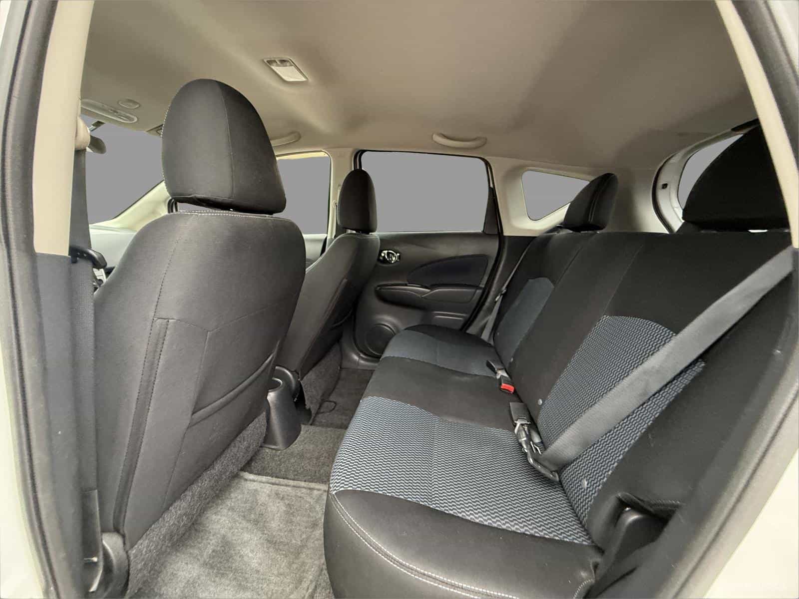 Image 21 Nissan Versa Note SV 2015